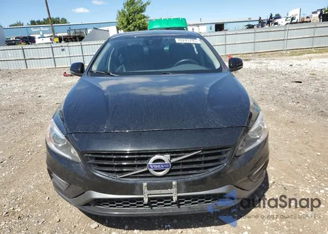 2017 Volvo S60 Dynamic z USA, uszkodzony, nr VIN YV140MTL5H2427070